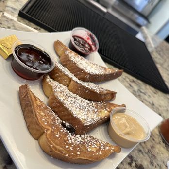 Savor Southern Kitchen - French toast - Breakfast & Brunch Near Me - Wilmington, North Carolina Savor Southern Kitchen - French toast - Breakfast & Brunch Near Me - Wilmington, North Carolina