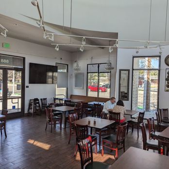 Shan Tandoori Pizza - Inside - Pizza Near Me - Milpitas, California Shan Tandoori Pizza - Inside - Pizza Near Me - Milpitas, California