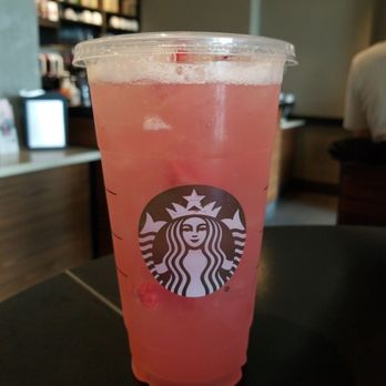 Starbucks - Strawberry Acai with Lemonade - Coffee & Tea Near Me - Burnaby, British Columbia