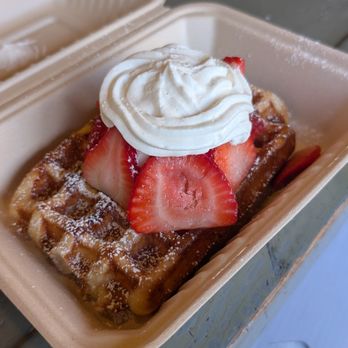 Little Gem Belgian Waffles - Strawberry Waffle - Desserts Near Me - Berkeley, California Little Gem Belgian Waffles - Strawberry Waffle - Desserts Near Me - Berkeley, California