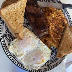 Malia's Cafe - Steak and eggs