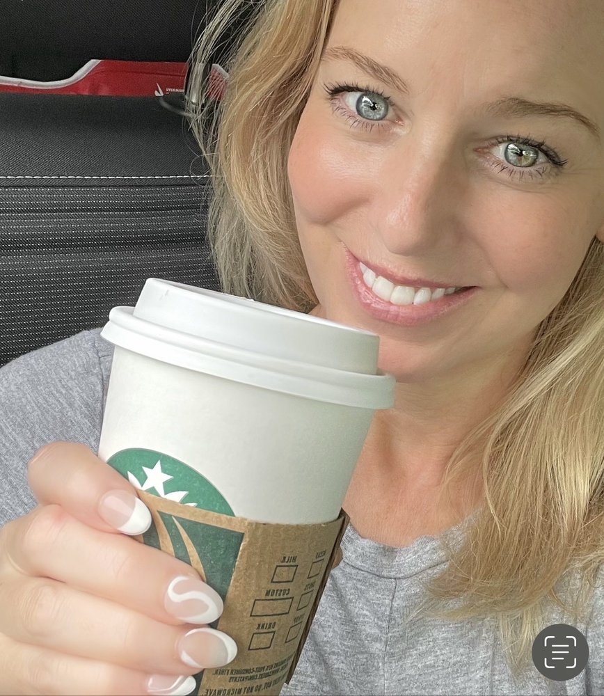 US NAILS Updated July 2024 113 Photos & 26 Reviews 1553 Lee St