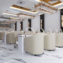 Blum Nail Bar