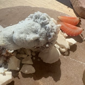 Monna - David dessert - Middle Eastern Near Me - La Crescenta-Montrose, California