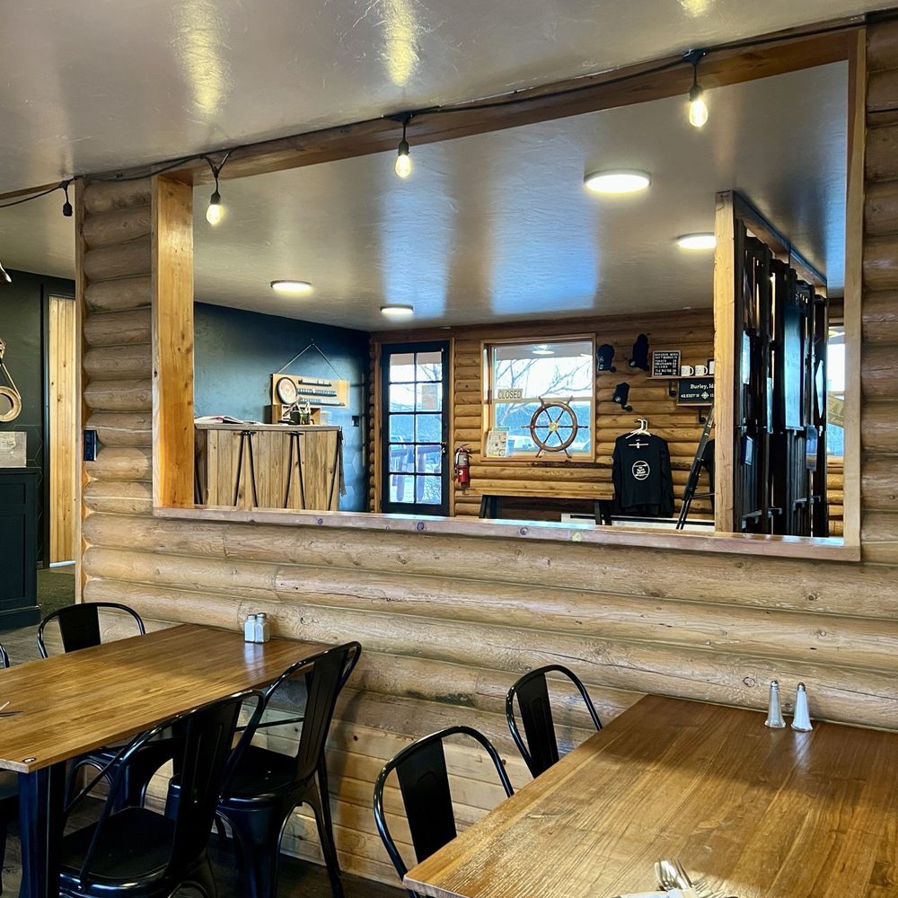 The Boathouse in Burley - Front Door entrance and more dining area - American Near Me - Burley, Idaho The Boathouse in Burley - Front Door entrance and more dining area - American Near Me - Burley, Idaho