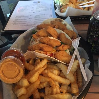 StingRay's Seafood - Fish "nugget" tacos - Seafood Near Me - Tybee Island, Georgia