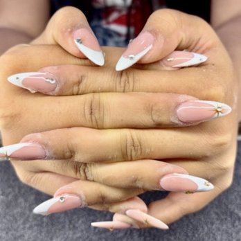 Milano Nail Spa - Nail Salons Near Me - Bakersfield, California