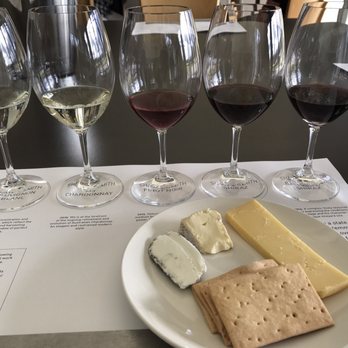 Shaw & Smith - Flight of wines and paired cheeses - Wineries Near Me - Balhannah, SA