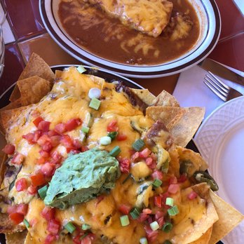 Los Camperos - Enchilada and nachos. The nachos were large enough to share! - Mexican Near Me - Leavenworth, Washington
