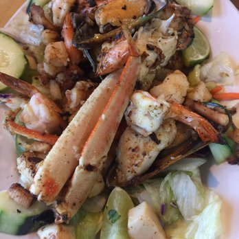 Los Potros - Mariscada, mixture of seafood with a delicious garlic taste to it.... verrrryyyyyy gooooooddddd - Mexican Near Me - Tracy, California Los Potros - Mariscada, mixture of seafood with a delicious garlic taste to it.... verrrryyyyyy gooooooddddd - Mexican Near Me - Tracy, California
