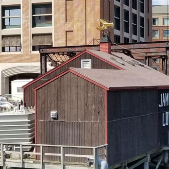 James Hook & Co - Old building still stands,next to the current location - Seafood Near Me - Boston, Massachusetts James Hook & Co - Old building still stands,next to the current location - Seafood Near Me - Boston, Massachusetts