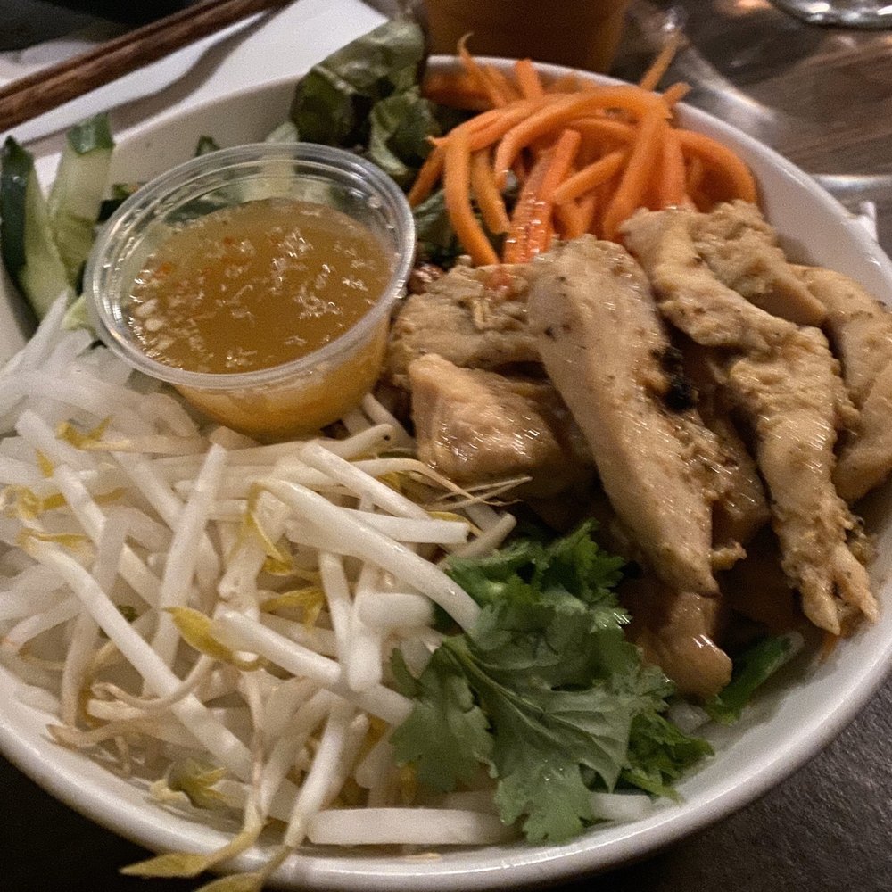 Ginger and Lemongrass - Vermicelli Bowl with Chicken - Vietnamese Near Me - Whitestone, New York Ginger and Lemongrass - Vermicelli Bowl with Chicken - Vietnamese Near Me - Whitestone, New York