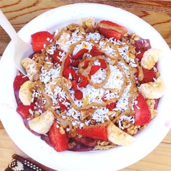 Moberi - Acai bowl with goji berries, coconut, banana, and peanut butter. - Juice Bars & Smoothies Near Me - Portland, Oregon