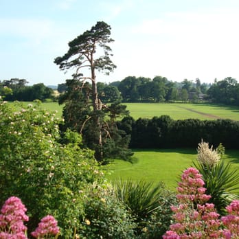 Berkeley Castle - Berkeley Castle Gardens - Local Flavor Near Me
