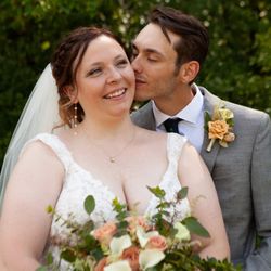 Glitz & Go Florist & Flower Delivery