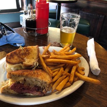 Ben 'N Nick's - Reuben sandwich and a Pizza Port IPA - American Near Me - Oakland, California Ben 'N Nick's - Reuben sandwich and a Pizza Port IPA - American Near Me - Oakland, California
