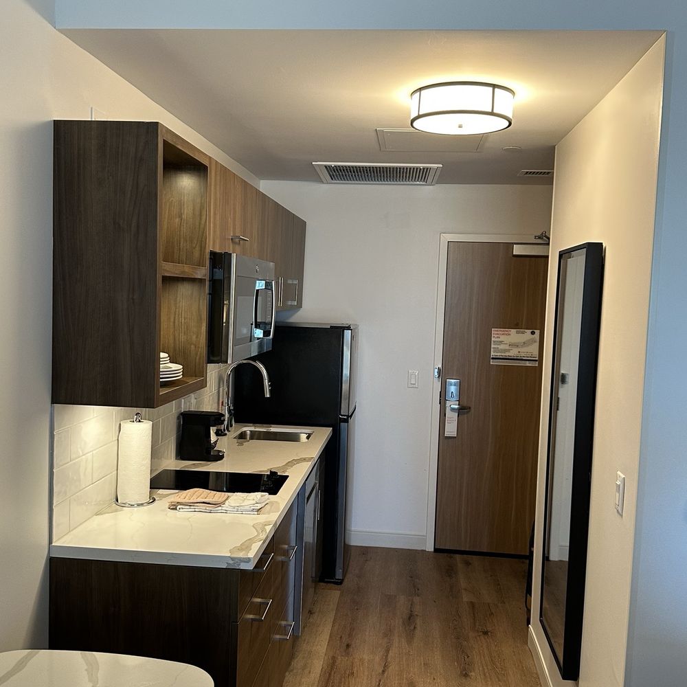 TownePlace Suites by Marriott Ventura Oxnard - Kitchenette - Hotels Near Me - Oxnard, California TownePlace Suites by Marriott Ventura Oxnard - Kitchenette - Hotels Near Me - Oxnard, California