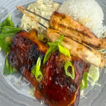 Duke's La Jolla - Rib & Chicken Plate - New American Near Me - La Jolla, California