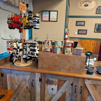 Black Bear Diner Downey - Bear merch - Diners Near Me - Downey, California
