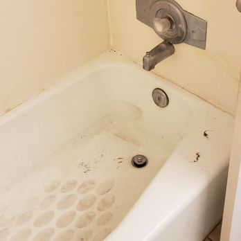 Sandaval Shine - Before*Move out cleaning - Home Cleaning Near Me