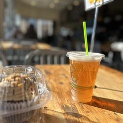 Sunflower Bakehouse - Peanut butter chocolate cupcake Lavender kombucha