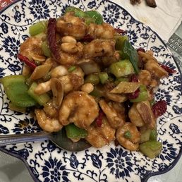 Shrimp and beef dishes are amazing !!!