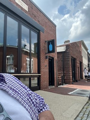 Blue Bottle Coffee by null