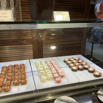 Hale Koa Hotel - Fruit tarts, fruit parfait and creme brûlée - Hotels Near Me - Honolulu, Hawaii Hale Koa Hotel - Fruit tarts, fruit parfait and creme brûlée - Hotels Near Me - Honolulu, Hawaii