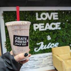 Crate & Press Juice Bar - Banana blue smoothie