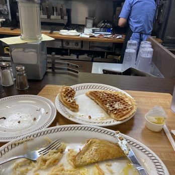 Waffle House - I ate this too fast and god diarrhea right away but it was good going in! NOT going out. - Diners Near Me - Pensacola, Florida