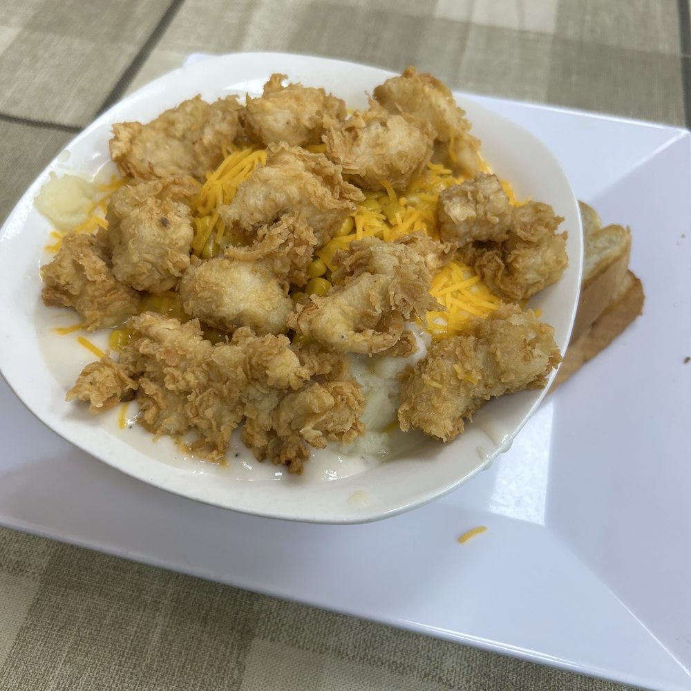 Hillisters Hitchin Post - Potato Bowl - American Near Me - Hillister, Texas Hillisters Hitchin Post - Potato Bowl - American Near Me - Hillister, Texas