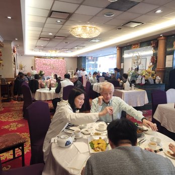 Top Cantonese Cuisine Restaurant - a group of people eating - Dim Sum Near Me - Vancouver, British Columbia Top Cantonese Cuisine Restaurant - a group of people eating - Dim Sum Near Me - Vancouver, British Columbia