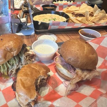 Redwood Taphouse - Slider Trio - no flavor and dryyyy - Sports Bars Near Me - Porterville, California Redwood Taphouse - Slider Trio - no flavor and dryyyy - Sports Bars Near Me - Porterville, California