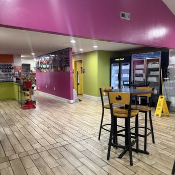 Shelly's Bakery/Paleteria & Neveria - Decor - Patisserie/Cake Shop Near Me - Birmingham, Alabama Shelly's Bakery/Paleteria & Neveria - Decor - Patisserie/Cake Shop Near Me - Birmingham, Alabama