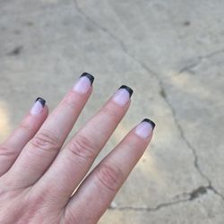 Essence Nail Spa - Ty