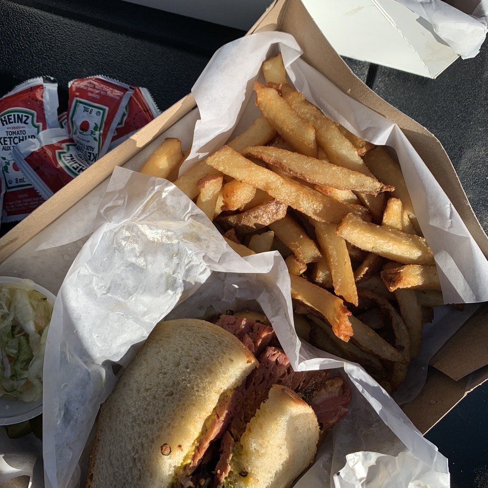 Smoke Meat Pete - Sandwiches Near Me - L'Île-Perrot, Quebec