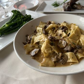 Mercury Chophouse - Broccolini and skirt steak stroganoff - Steakhouses Near Me - Arlington, Texas Mercury Chophouse - Broccolini and skirt steak stroganoff - Steakhouses Near Me - Arlington, Texas