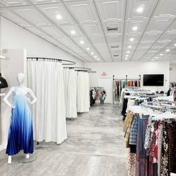 Resale Concierge - Clothing area