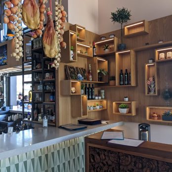 Buena Vida Tapas Bar - Spanish Near Me - Atlanta, Georgia