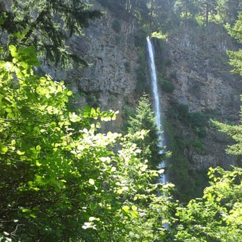 Multnomah Falls - Hiking Near Me - Bridal Veil, Oregon Multnomah Falls - Hiking Near Me - Bridal Veil, Oregon