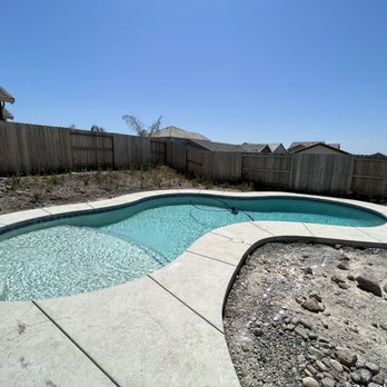 California Trademark Pools - Pool & Hot Tub Service Near Me - Lincoln, California