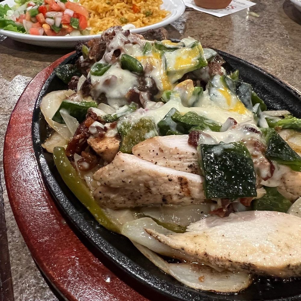 Tavos Mexican Grill - Fajitas Jalisco - Mexican Near Me - Spring, Texas