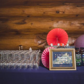 A Paper Flower Wedding - Our self-service bar - Wedding Planning Near Me