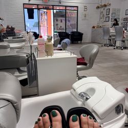 HoneyBee Beauty & Nails