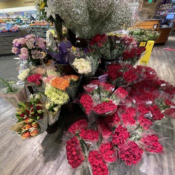 Safeway - More beautiful roses - Grocery Near Me - Rohnert Park, California Safeway - More beautiful roses - Grocery Near Me - Rohnert Park, California