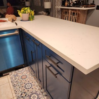 Payless Kitchen Cabinets - new Island with cupboards and spice rack and trash cupboard - General Contractors Near Me - Glendale, California