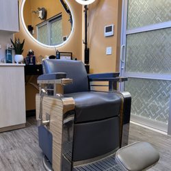Vintage 1969 Koken barber chair