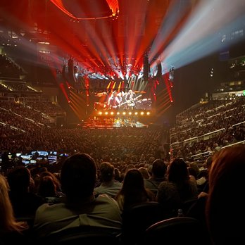 State Farm Arena - Great views from miserable tight seats - Stadiums & Arenas Near Me - Atlanta, Georgia State Farm Arena - Great views from miserable tight seats - Stadiums & Arenas Near Me - Atlanta, Georgia