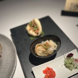 Sen Lin - Dim sum - bao, gyoza, & pickles