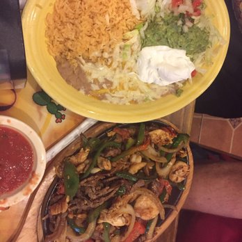 Los Amigos - Fajitas Amigos - Mexican Near Me - Kalamazoo, Michigan